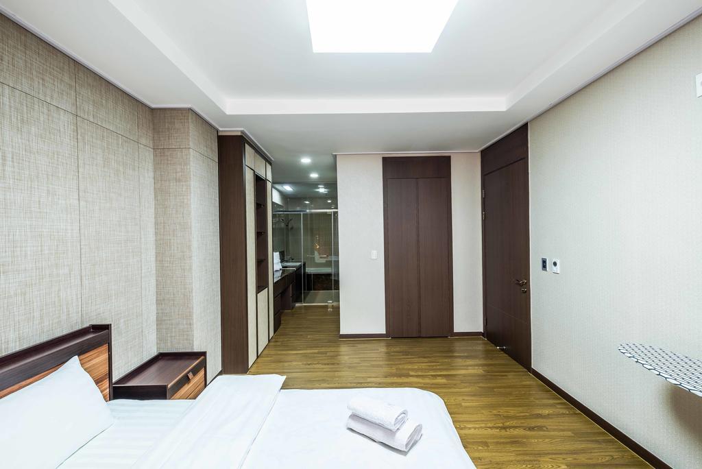 The Address Highvill 2 Apartment Astana Bagian luar foto